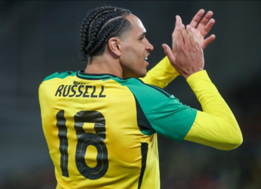 Jon Russell Gol Sundulan Membuat Jamaika Unggul