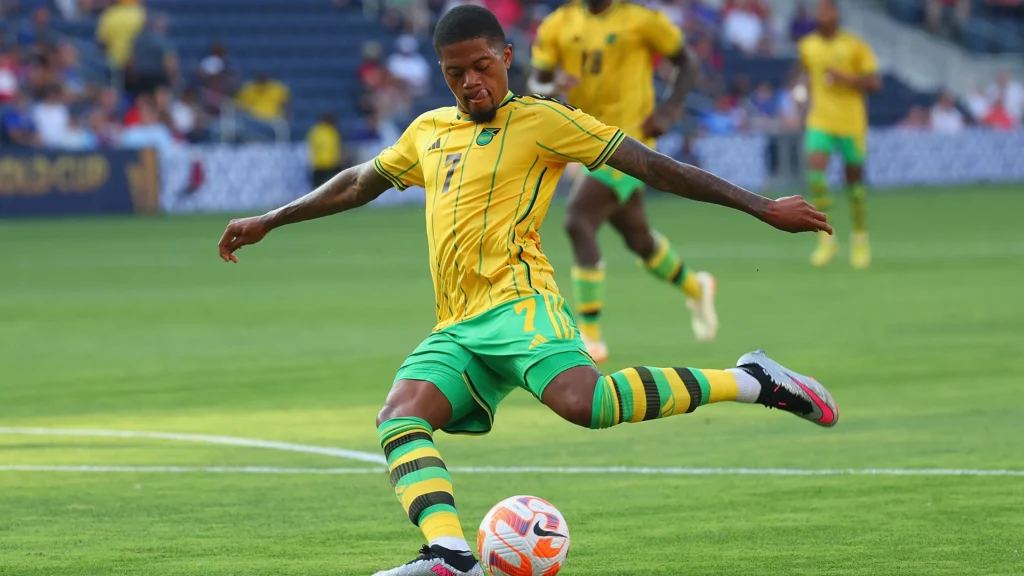Profil Pemain Leon Bailey Jamaika