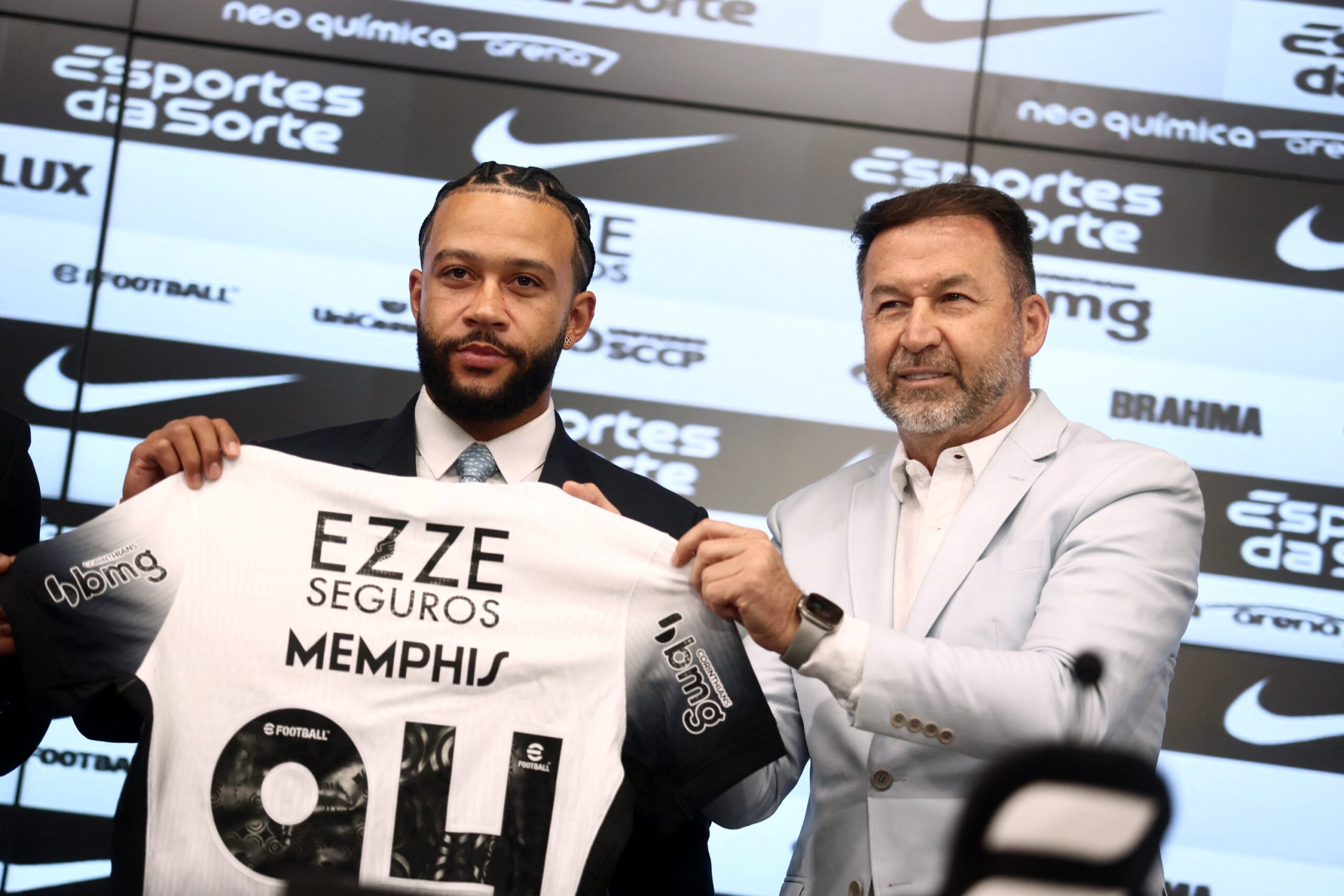 Memphis Depay– Corinthians: Situasi Memanas, Transfer di Ujung Tanduk